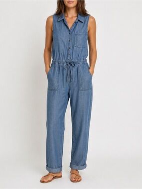 Saks Fifth Avenue Women’s M Chambray Sleeveless Jumpsuit